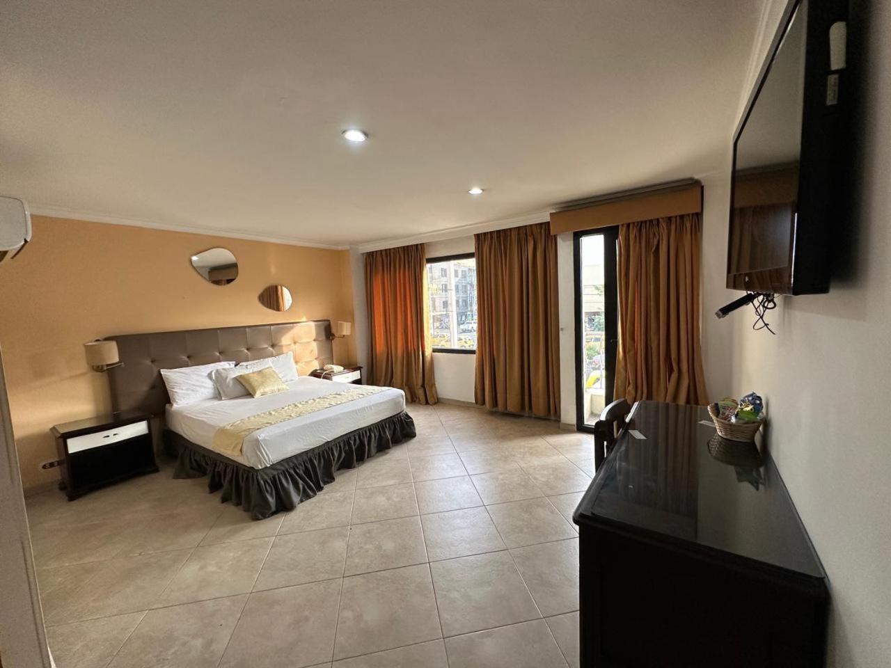 מדיין Hotel Prince Plaza מראה חיצוני תמונה