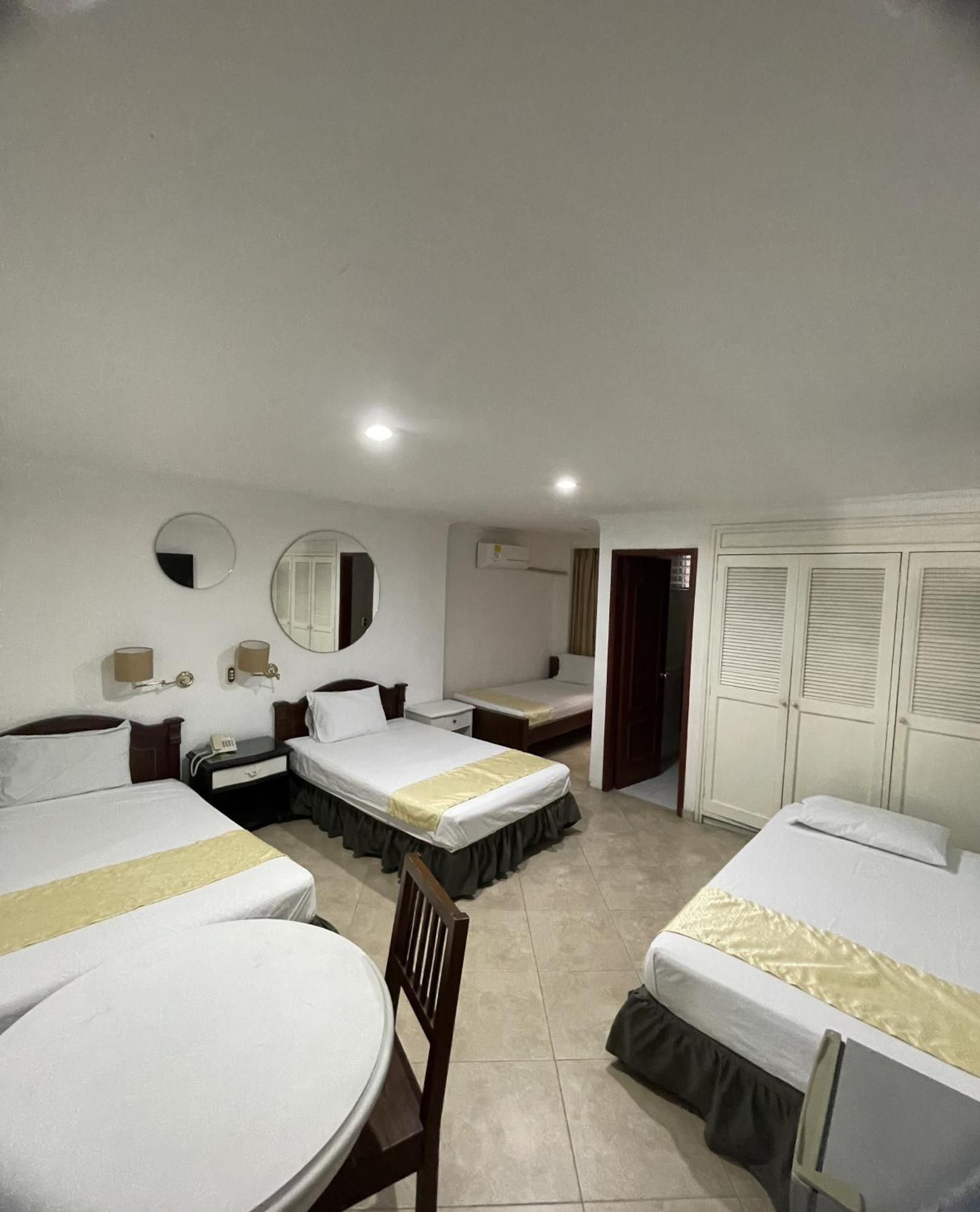 מדיין Hotel Prince Plaza מראה חיצוני תמונה