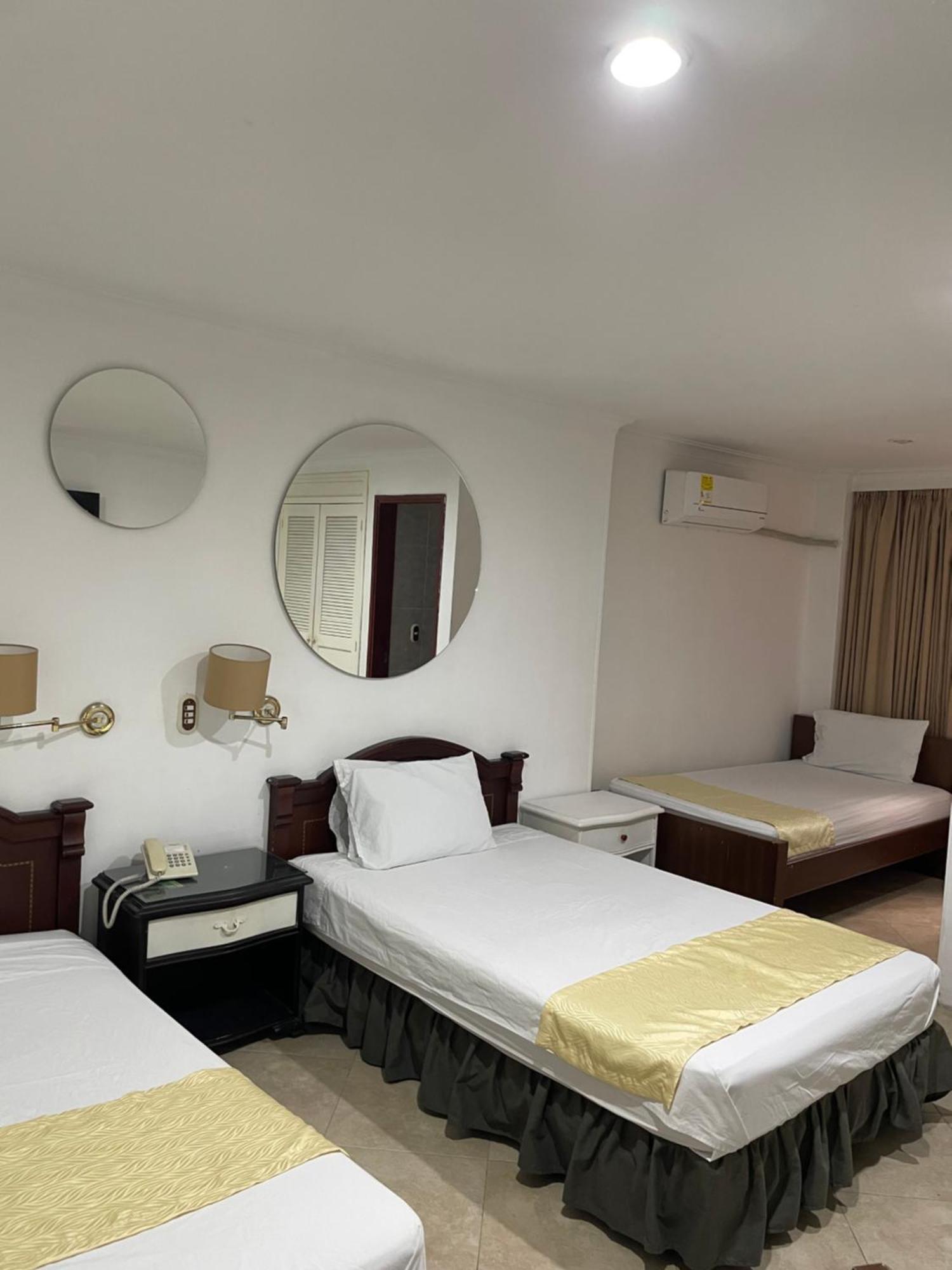 מדיין Hotel Prince Plaza מראה חיצוני תמונה