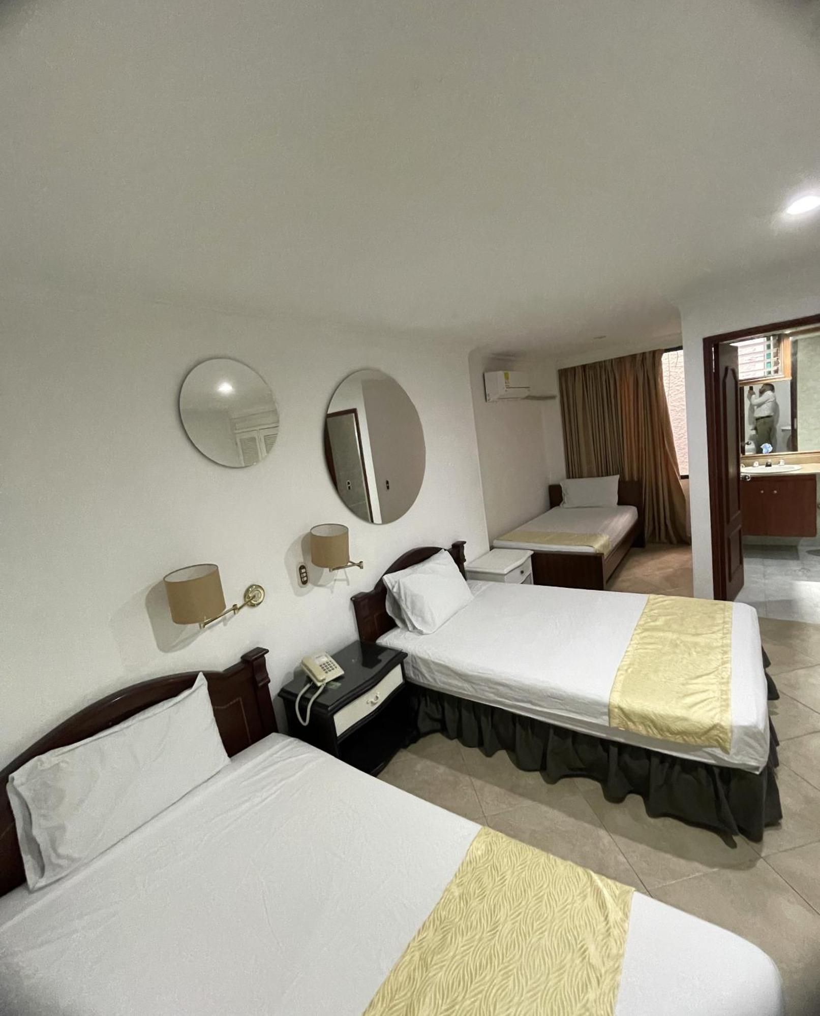 מדיין Hotel Prince Plaza מראה חיצוני תמונה