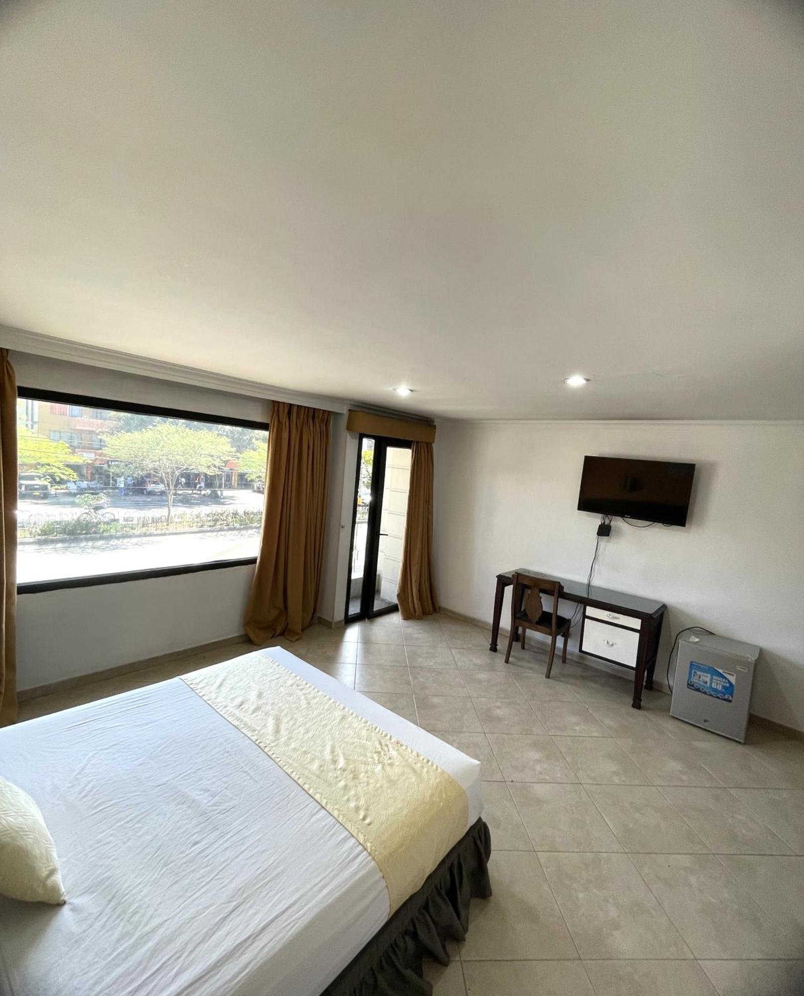 מדיין Hotel Prince Plaza מראה חיצוני תמונה